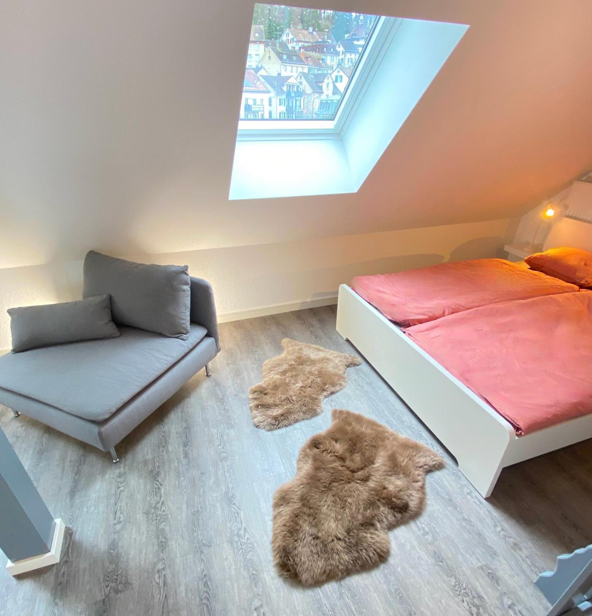 Ruhige, Neue Dachwohnung An Altstadt, Naehe Messe Санкт Гален Екстериор снимка